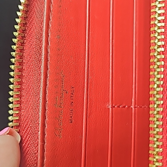 SALVATORE FERRAGAMO  RAINBOW ZIPPER LONG WALLET - Picture 7 of 8